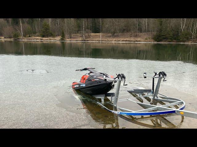 2023 First jet ski ride in Estonia with ice