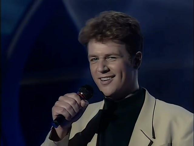 United Kingdom  - Eurovision 1992 - Michael Ball - One Step Out of Time