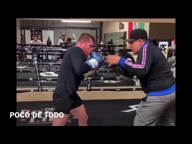 Canelo Álvarez power punching back in the gym / Canelo golpes de poder de regreso en el gimnasio