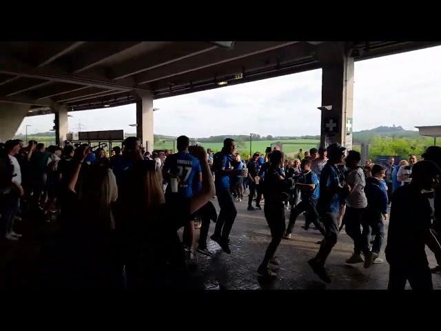 Fanfeier Klassenerhalt TSG Hoffenheim 20.5.2023 Wer nicht hüpft der ist ein Schwabe :-)