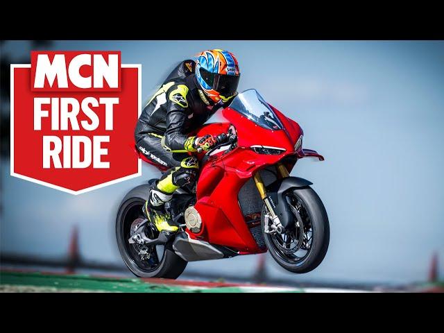 New 2025 Ducati Panigale V4S | Technological marvel | MCN