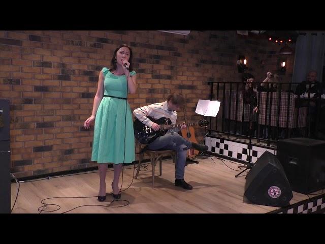 Maria Verstakova & Alexey Ushakov - Shadow of your smile+Autumn leaves