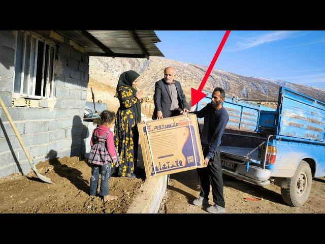 Heater for Afsaneh: A Cooperative Effort Between Cameraman and Shopkeeper