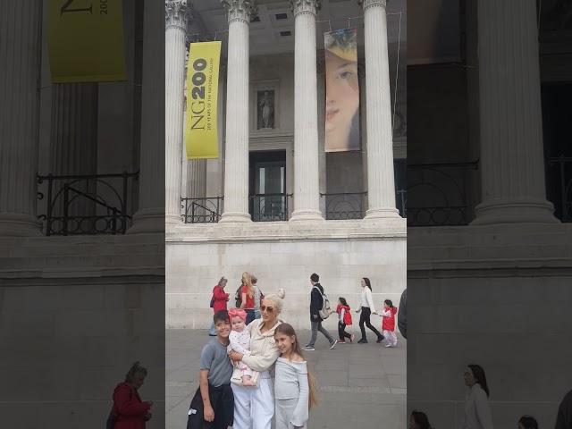 V436 Trafalgar Square. National Gallery London. Place to visit for those who love Art and Painting.
