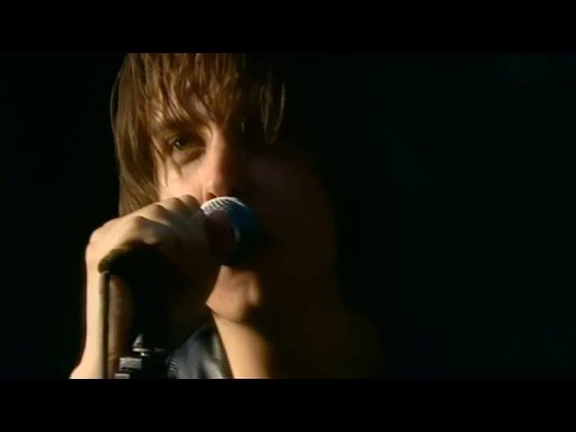 The Strokes - Hard To Explain (T In The Park 2006) (7)