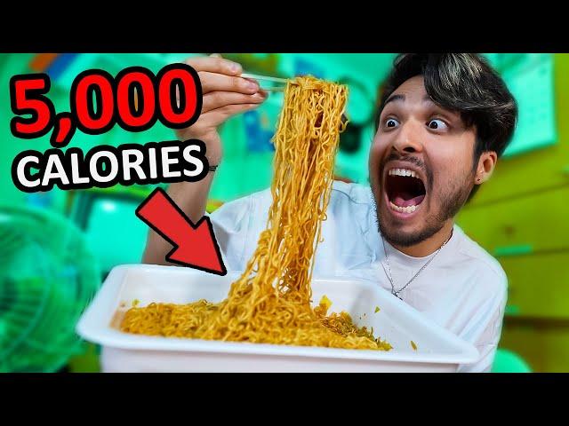 I Tried Eating The BIGGEST Cup Noodles in Japan | 4,000+ CALORIES