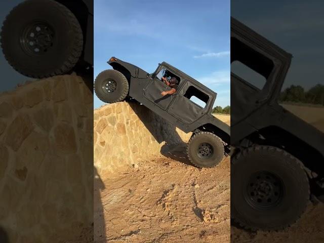 Humvee wall climbing. #humvee #hummerh1