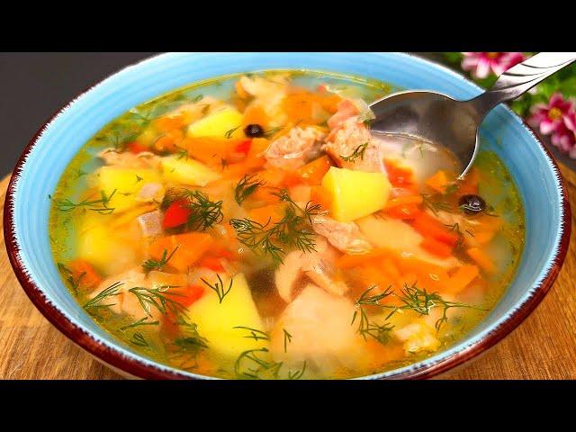 A light and delicious soup that everyone should try! Quick recipe!