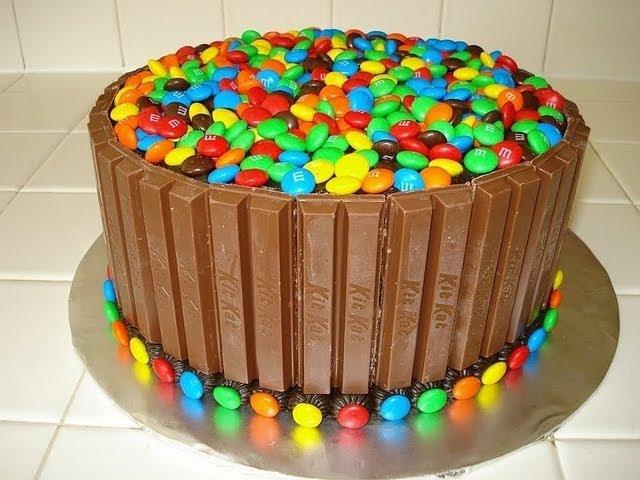 Kit Kat & M&M Cake - HOW TO VIDEO