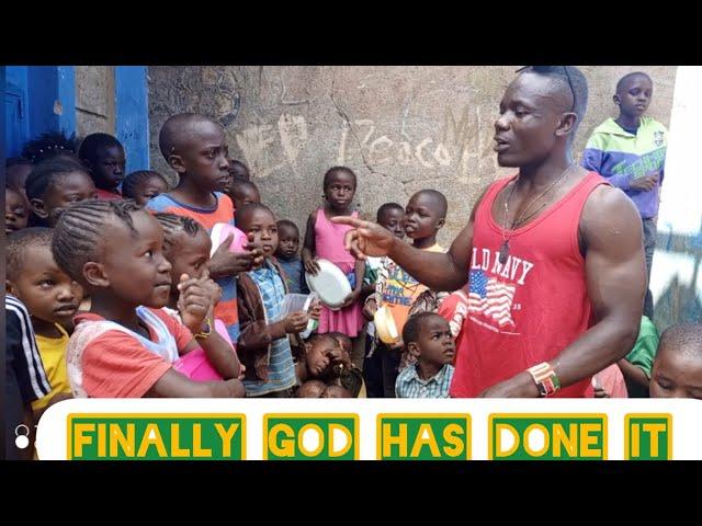 Feeding Day For Kids in Kibera #greatday#vlog #personaltrainer #couple