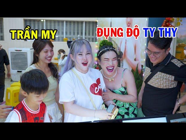 Trần My bất ngờ ghé quán Ty Thy khai trương Quận 6 - Ty Thy Vlog Gỏi đu đủ