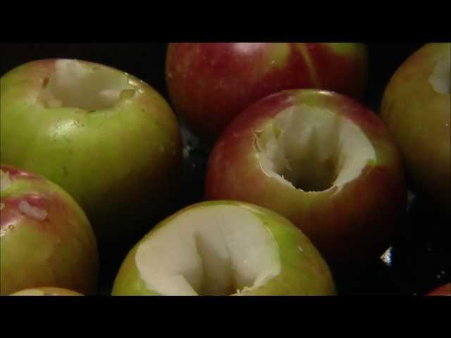 Old-Fashioned Baked Apples | Earth Eats | The Weekly Special