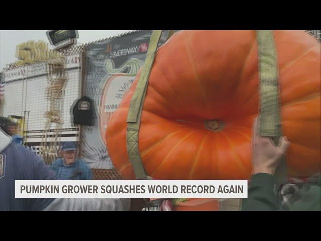 Minnesota man grows world's biggest pumpkin