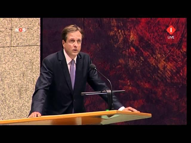 Pechtold confronteert Rutte met liberale grondbeginselen