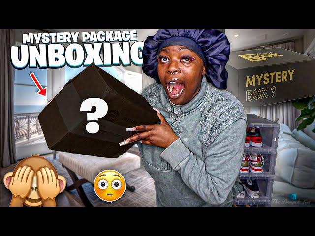 Maya sent me a MYSTERY package  . . . open it with me!!
