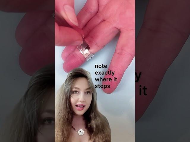 Secretly Find Out Their Ring Size (Without Ruining the Surprise)