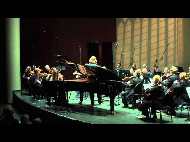 Edith Pena plays Mozart Piano concerto №24 in C minor, KV 491