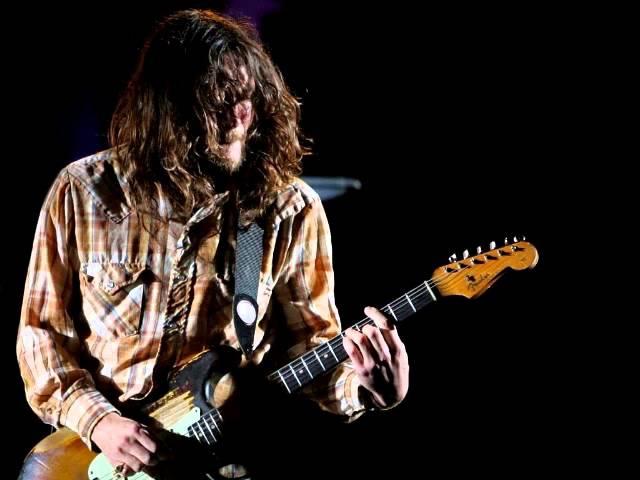 Red Hot Chili Peppers - Desecration Smile (Frusciante)