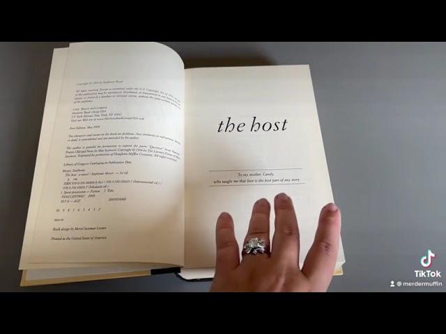 The Host by Stephanie Meyer - Science Fiction Book Recommendation
