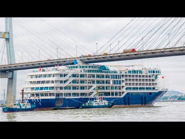 Funniest Cruise Ship Fails