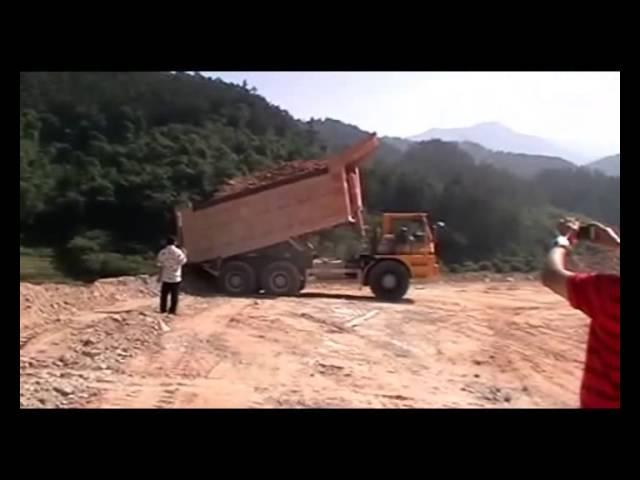 XCMG NXG565DT Off Highway Dump Truck - Process of unloading 2