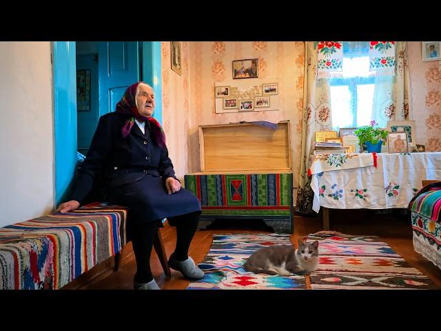 Life of a Heroic Mother in the Village: Stories and Traditions