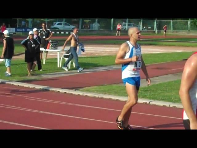 Chris Siglin runs anchor in 4x100 men's relay