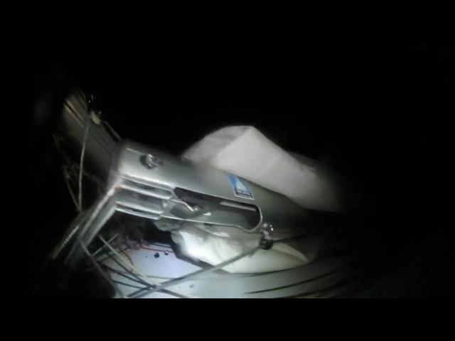Dramatic dismasted in a storm while solo sailing