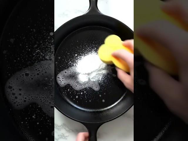This 1-Minute Hack Makes Burnt Pans Look New 