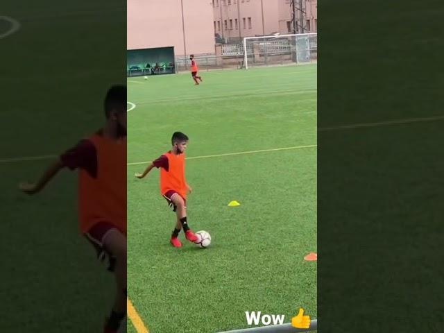 Very very nice skill  / football #short #shorts #trending #football #fifa #ronaldo #fifa22