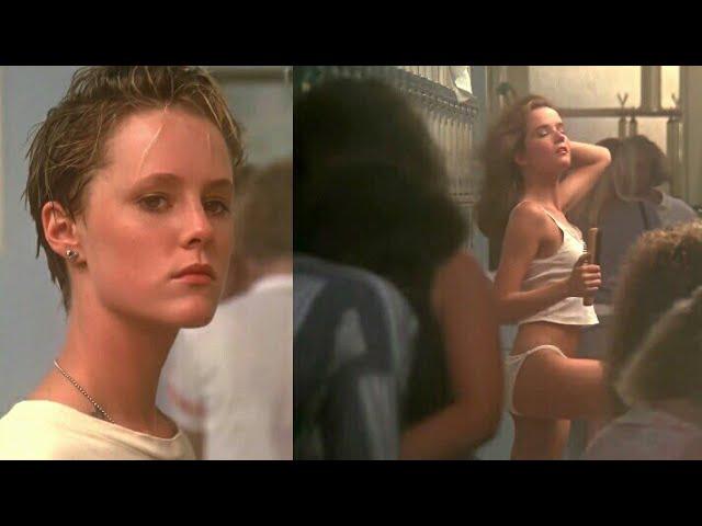 Mary Stuart Masterson & Lea Thompson INSome Kind of Wonderful (1987)Directed by Howard Deutch》80's