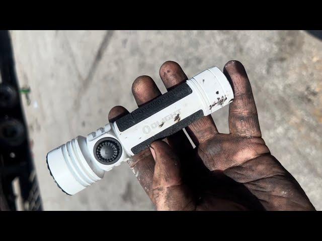 Olight Seeker 4 Pro ￼Torture Test and Unboxing