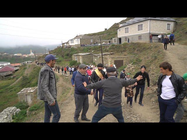 Unusual wedding in the mountains