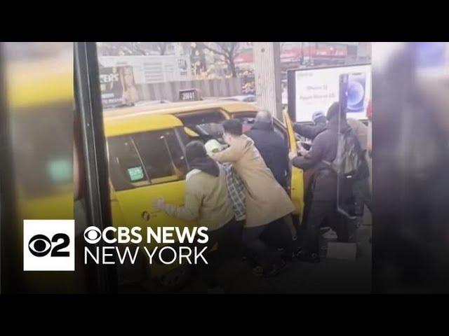 Out-of-control taxi strikes 6 pedestrians in Herald Square