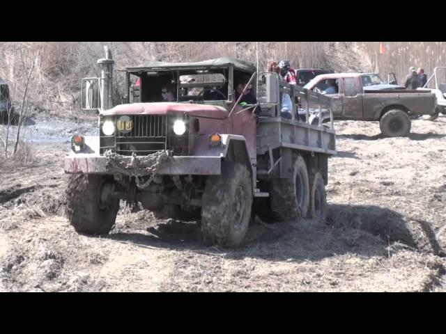 Deuce 6x6 at Oakville Mud Bog with SAND TROOPERS