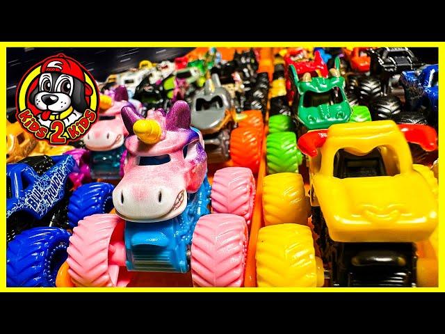 MINI Mystery Monster Jam MONSTER TRUCK SUPER COMPILATION (Racing, Freestyle Arena & Treadmill Race)