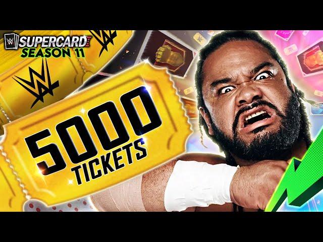 I Found The GOD PACK in WWE SuperCard! We Spent 5000 TICKETS and This Happened...