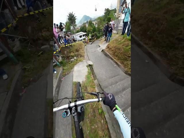 URBAN DOWNHIll MTB