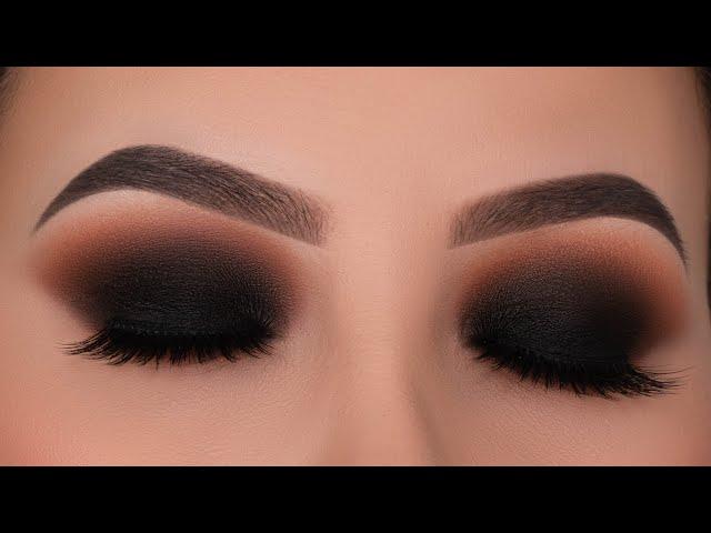 Classic Black Smokey Eyes Tutorial