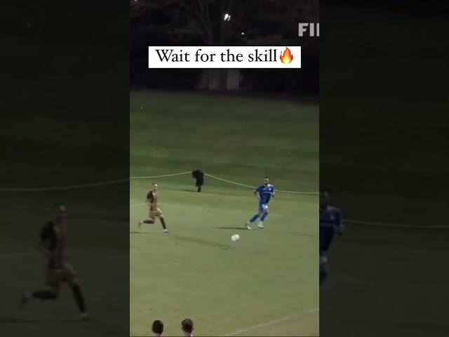 Save this post and try the skill at your next game #soccerskills #futbolskills #soccershorts