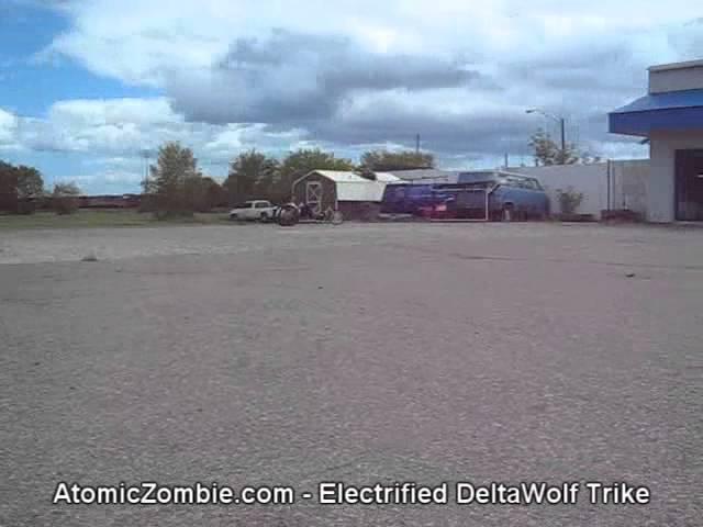 Atomic Zombie Extreme Machines DeltaWolf Speed Trike with Electric Motor