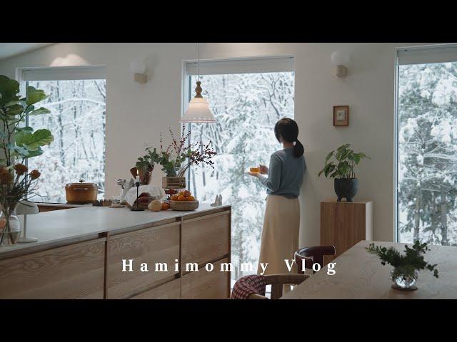 First snowy day in the New house  l Cozy winter decor l Apple bacon sandwich l Slow Life VLOG