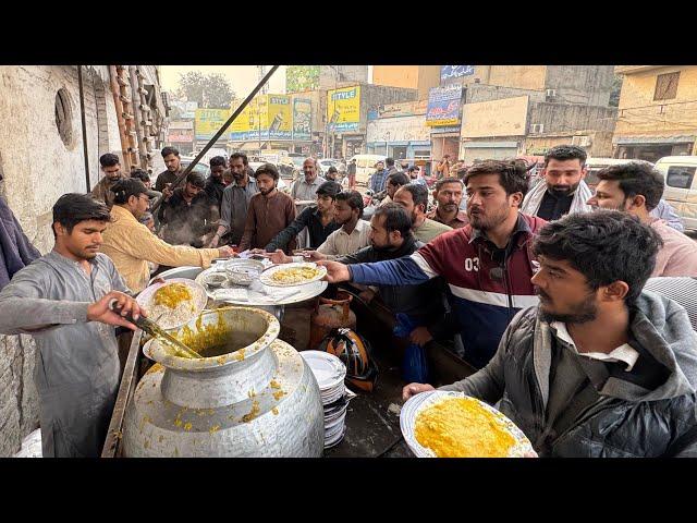 HIDDEN GEMS OF LAHORE | KASHMERI DAAL CHAWAL | BEST LUNCH IN LAHORE