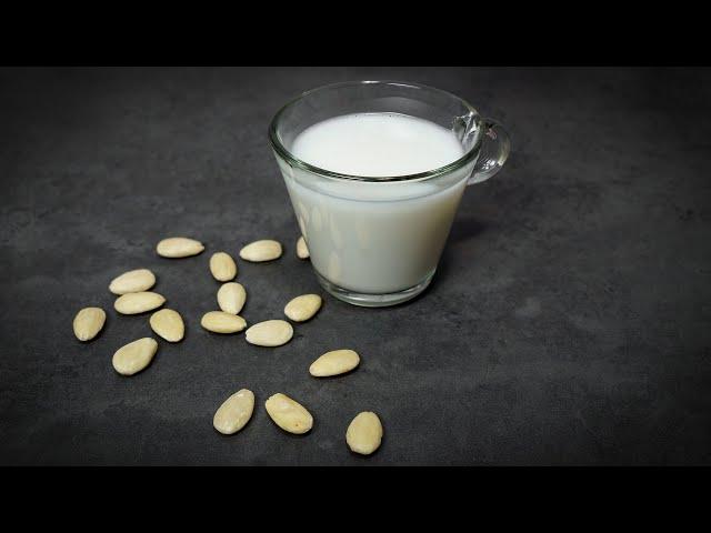 Latte di mandorla in 5 minuti