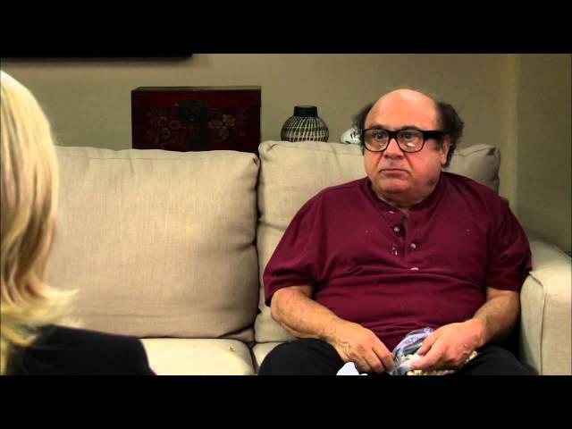 It's Always Sunny in Philadelphia - Frank unzipped FULL SCENE