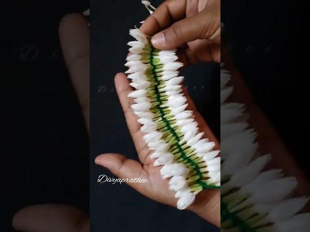 traditional kakada flower garland #traditional #veni #Gajra #jasmine #handmade #craft #diy #2minutes