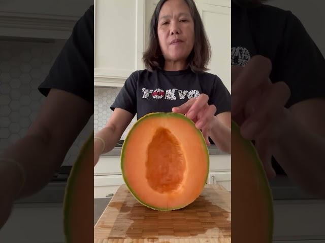 Cantaloupe cutting #kael #sweet