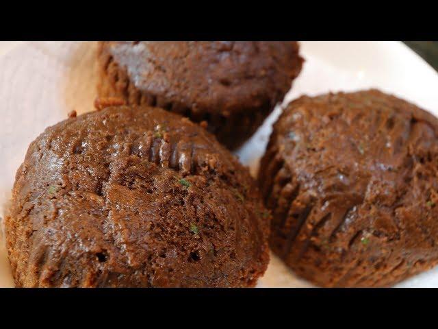 Chocolate Zucchini Muffins (Recipe fr Chocolate Covered Katie)