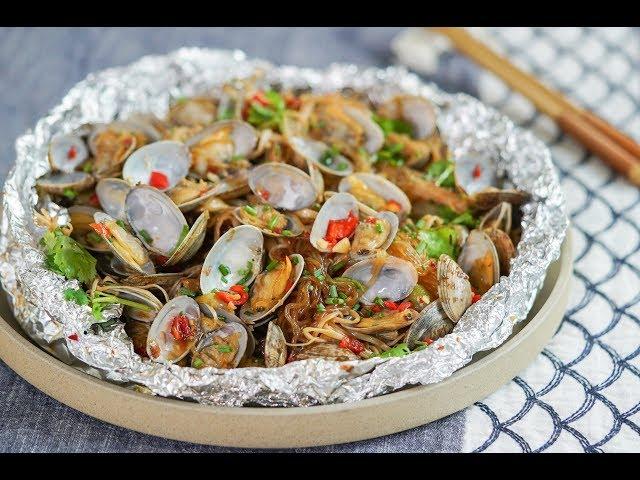 [Eng Sub]Clams Cooked in Foil 介意晚上多吃一顿宵夜吗？我这有道锡纸花甲【曼食快语】*4K