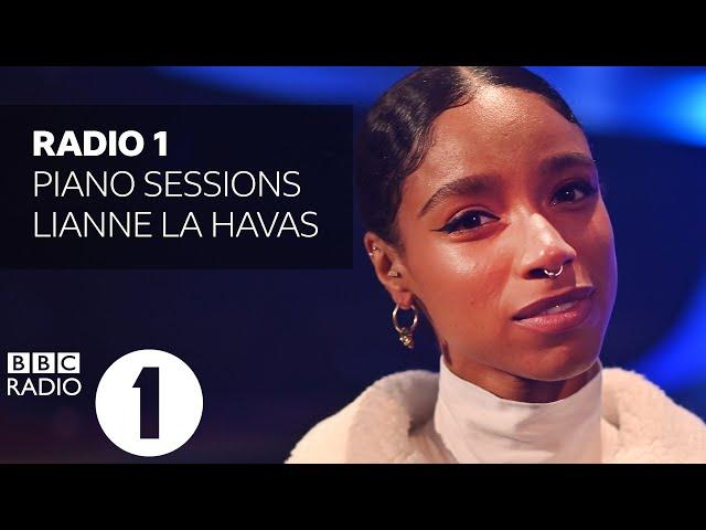 Lianne La Havas -  Ex-Factor (Lauryn Hill cover) Radio 1 Piano Sessions